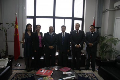  APFNet Executive Director met with Minister of Agriculture Peru for accelerating preparation of the second APEC Meeting of Ministers Responsible for Forestry 2013 